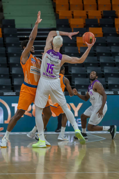 并非偶然 并非偶然