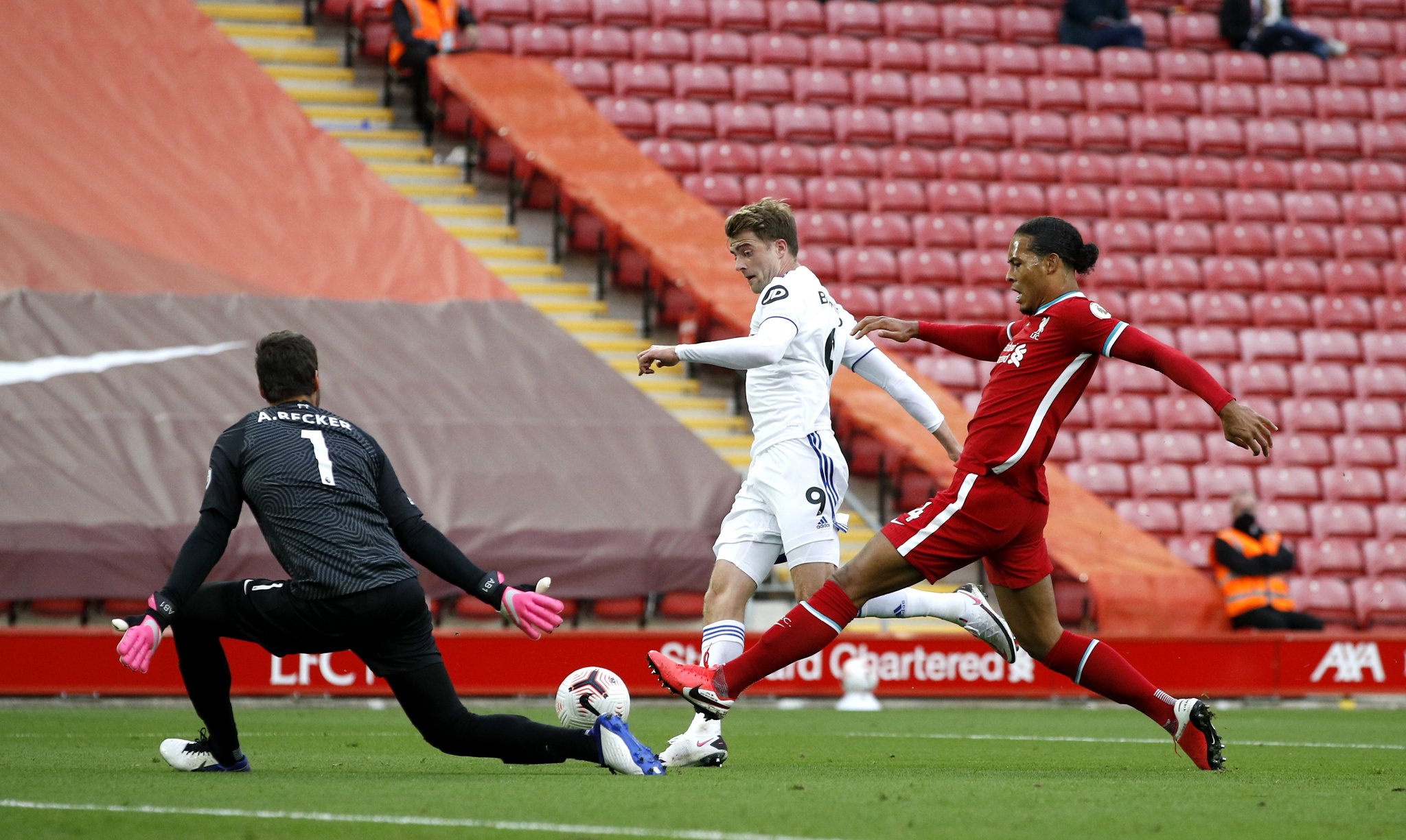 也能在阵地 也能在阵地