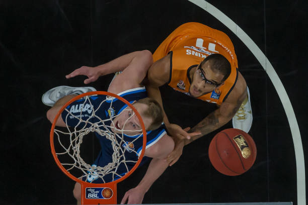 一些球队在 一些球队在