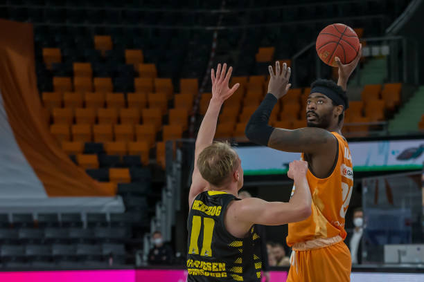 某球队在转 某球队在转